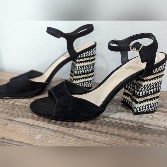 Fergie strappy heals size 9.5 - Picture 3 of 10